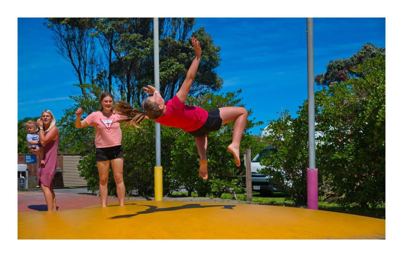 Greymouth Seaside Top 10 Holiday Park Dış mekan fotoğraf