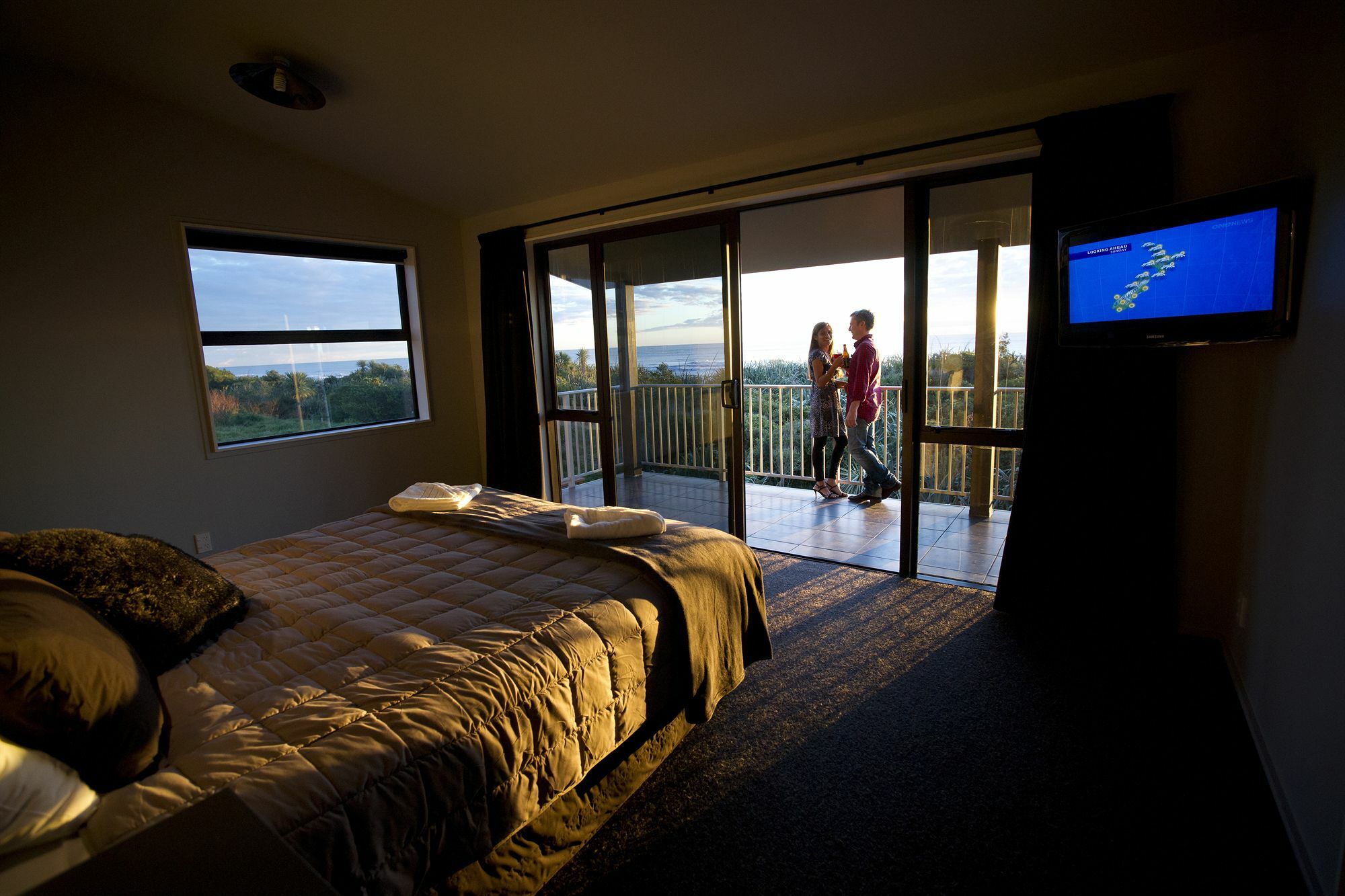 Greymouth Seaside Top 10 Holiday Park Dış mekan fotoğraf